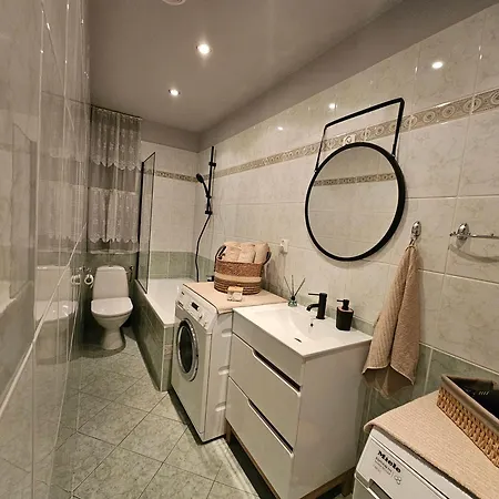 Mieszkanie Czestochowska 9 Apartment *