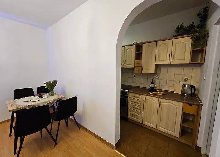 Mieszkanie Czestochowska 9 *